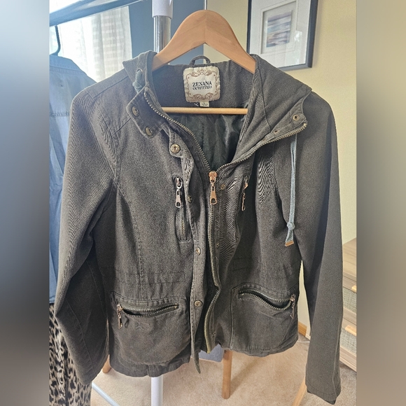 Zenana Outfitters: Olive/Army Green Zipper-Button Hooded Utility Jacket | NWOT💛 - Picture 1 of 7